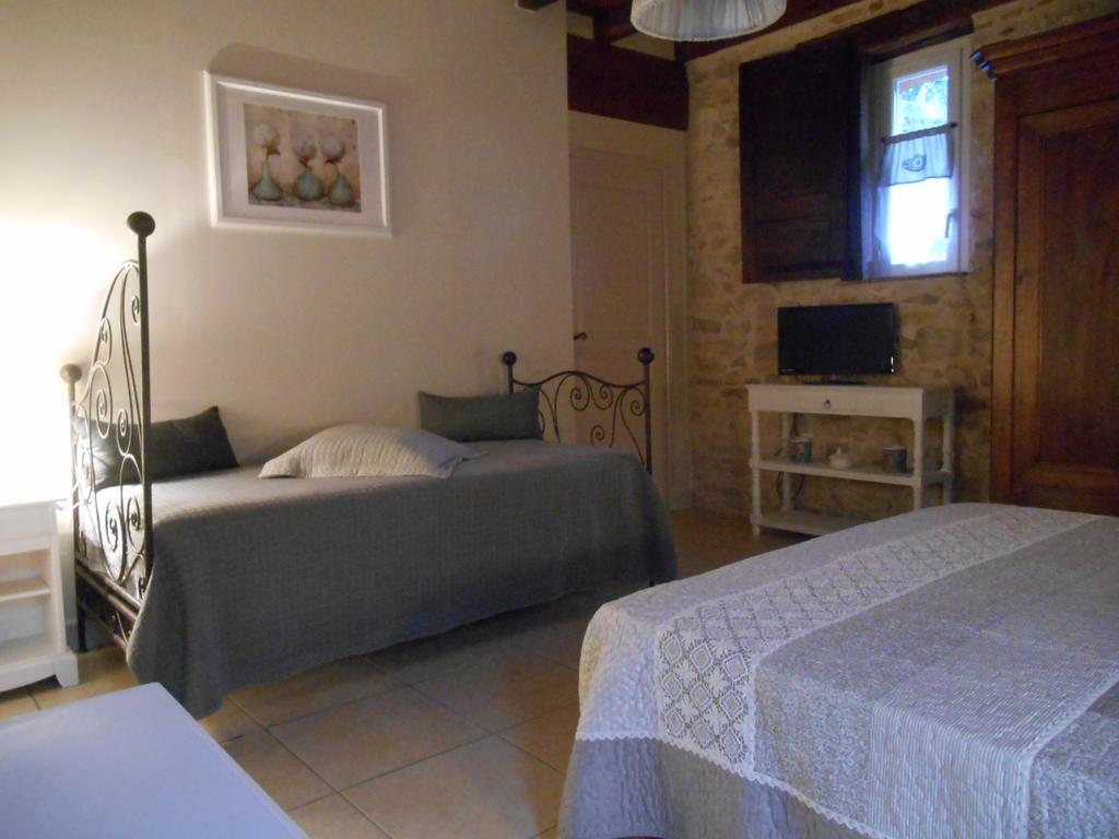 Les Chambres D'Hotes Du Rouyre Réalmont Εξωτερικό φωτογραφία